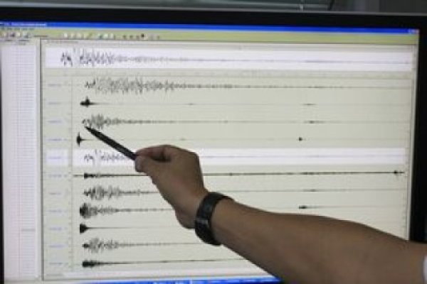 Cutremur cu magnitudinea 5.2 în Marea Neagră şi explozie la o conductă de gaze